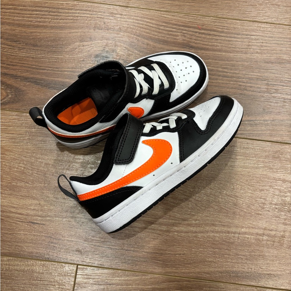 Nike Court Borough Low 2